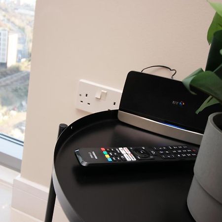 The Skyline - Luxury City Centre Flat With Designated Parking Cardiff Zewnętrze zdjęcie