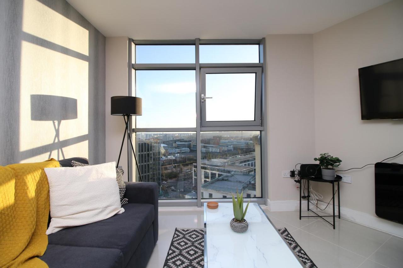 The Skyline - Luxury City Centre Flat With Designated Parking Cardiff Zewnętrze zdjęcie