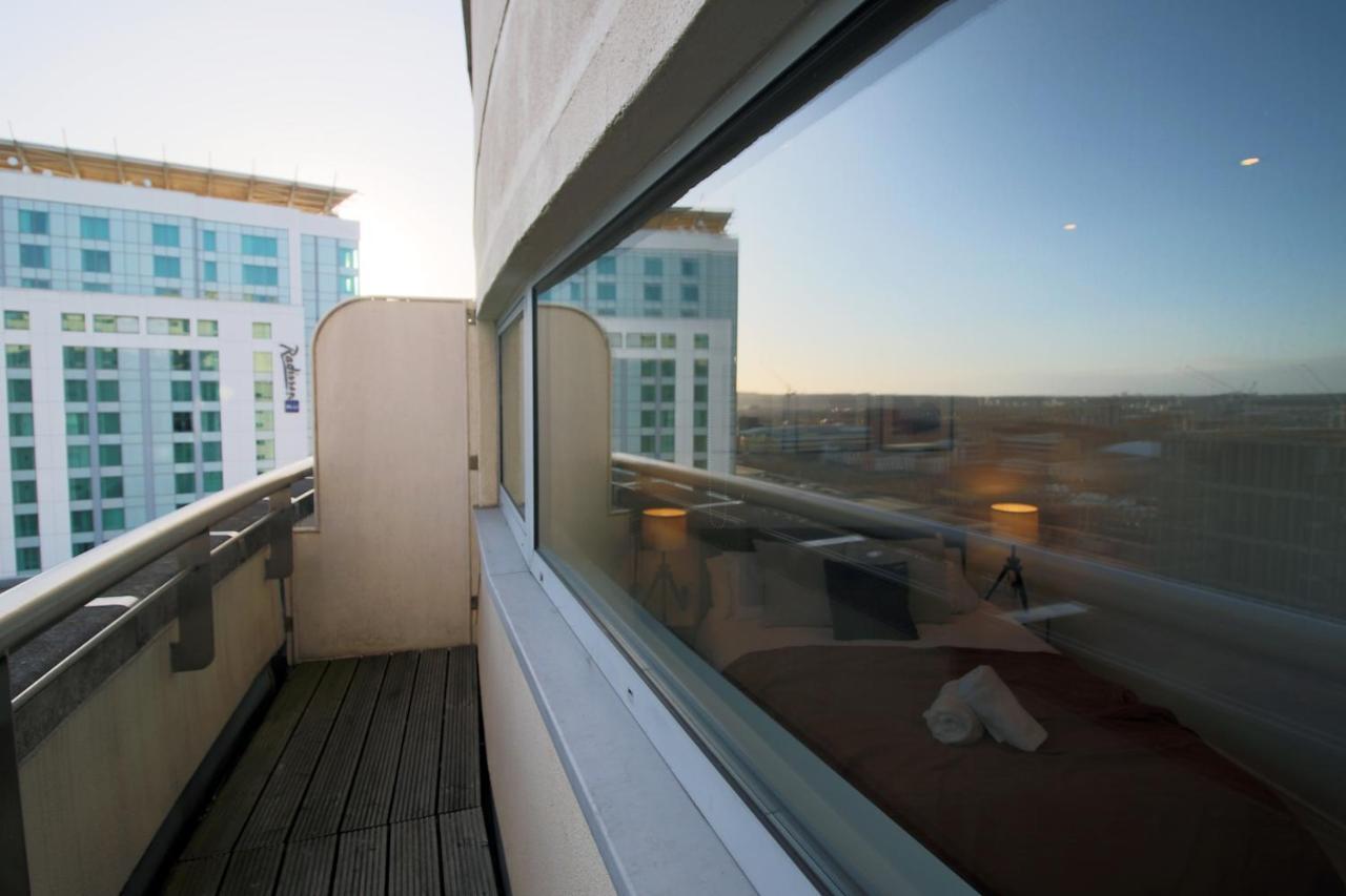 The Skyline - Luxury City Centre Flat With Designated Parking Cardiff Zewnętrze zdjęcie