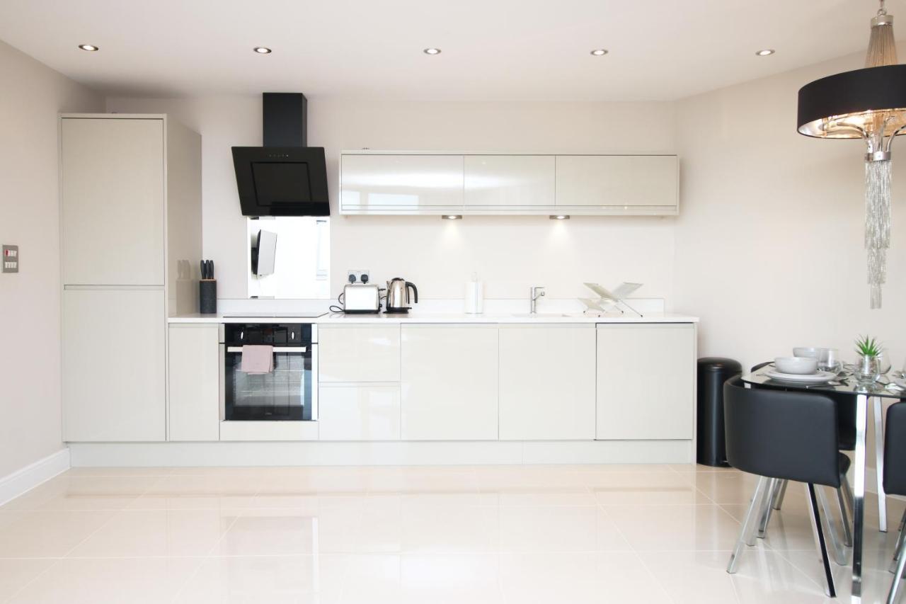 The Skyline - Luxury City Centre Flat With Designated Parking Cardiff Zewnętrze zdjęcie