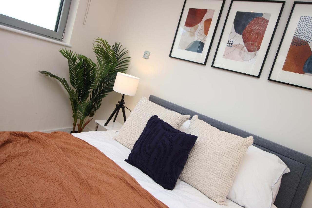 The Skyline - Luxury City Centre Flat With Designated Parking Cardiff Zewnętrze zdjęcie