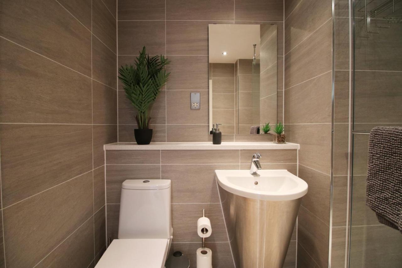 The Skyline - Luxury City Centre Flat With Designated Parking Cardiff Zewnętrze zdjęcie