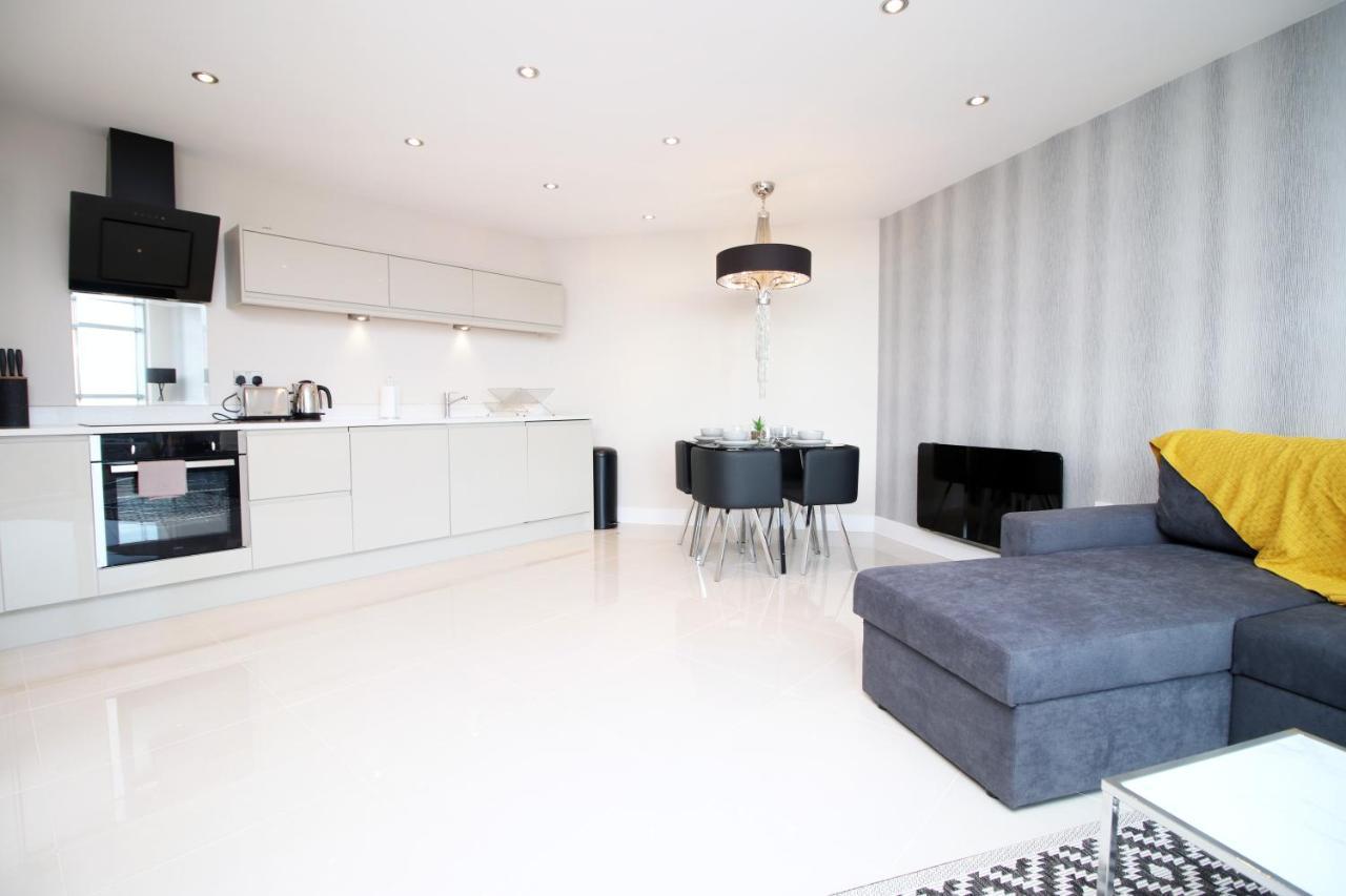 The Skyline - Luxury City Centre Flat With Designated Parking Cardiff Zewnętrze zdjęcie