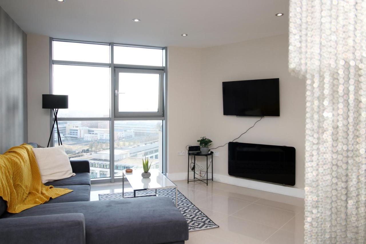 The Skyline - Luxury City Centre Flat With Designated Parking Cardiff Zewnętrze zdjęcie