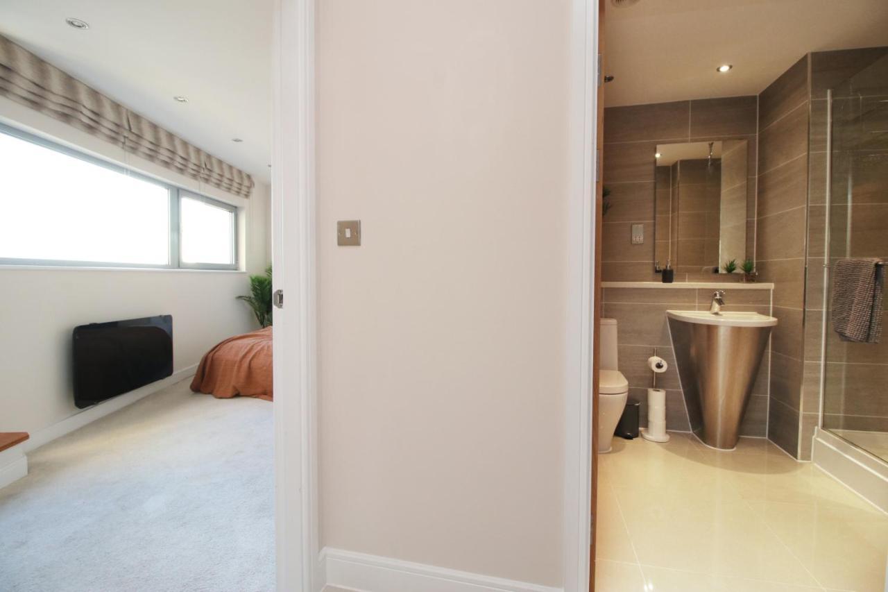 The Skyline - Luxury City Centre Flat With Designated Parking Cardiff Zewnętrze zdjęcie