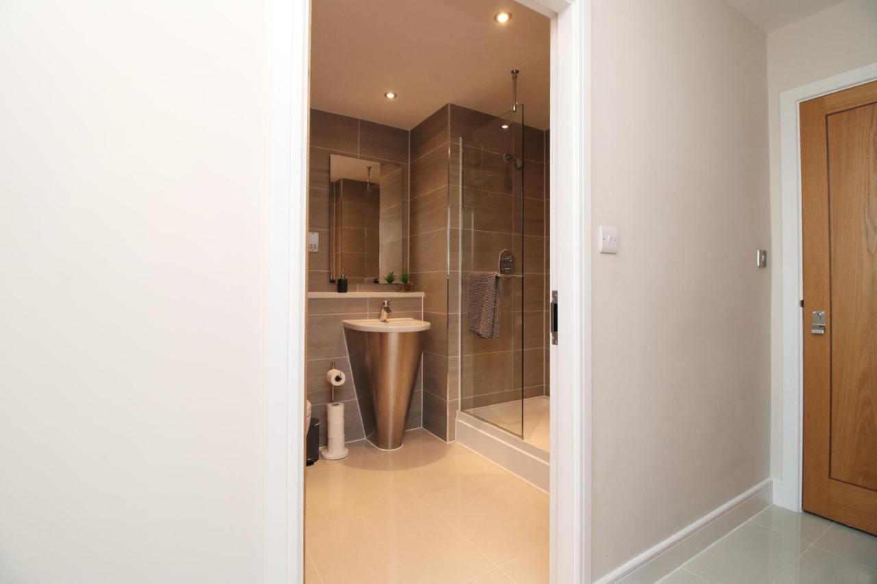 The Skyline - Luxury City Centre Flat With Designated Parking Cardiff Zewnętrze zdjęcie