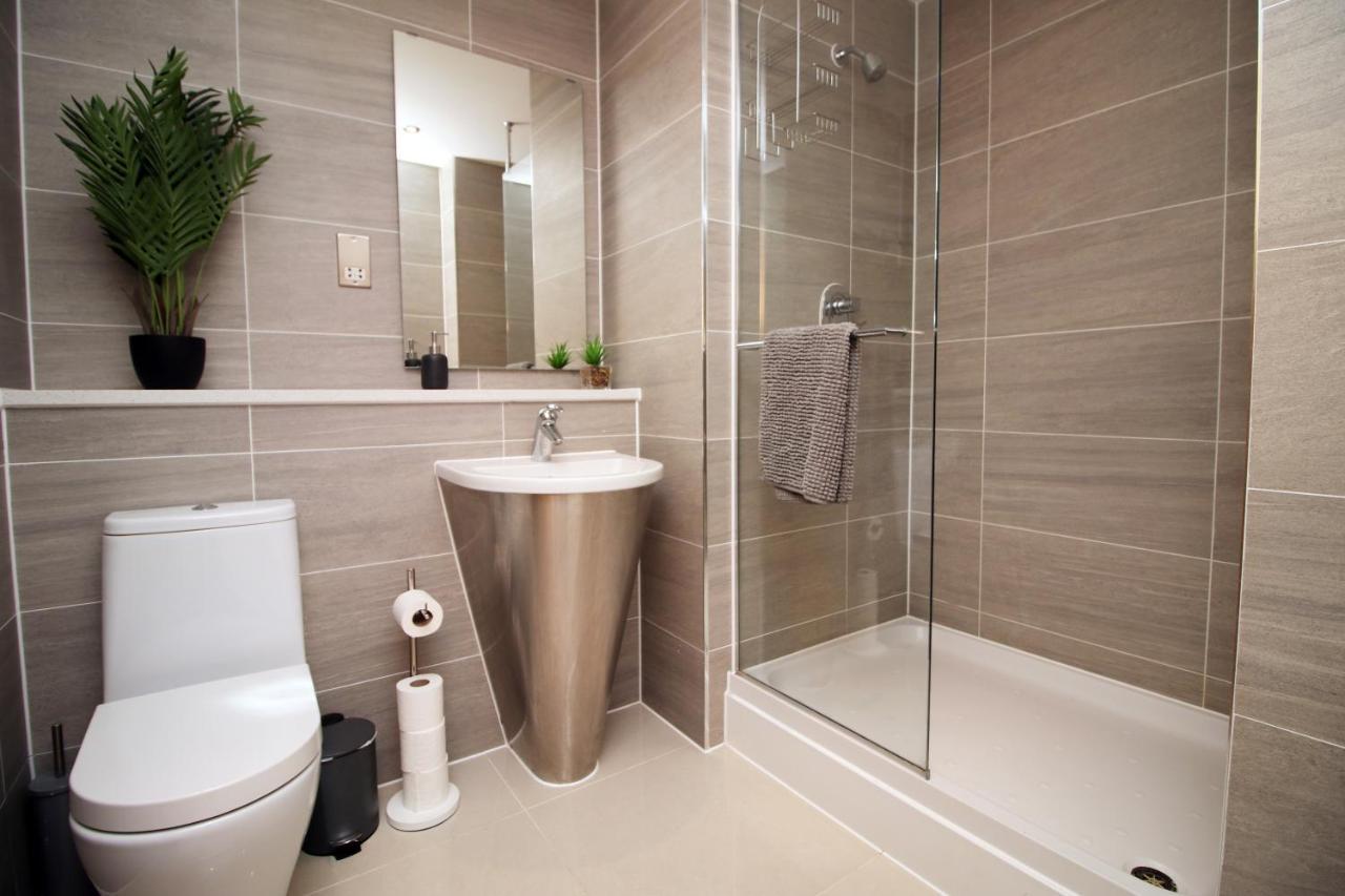 The Skyline - Luxury City Centre Flat With Designated Parking Cardiff Zewnętrze zdjęcie
